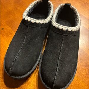 Black Suede Slippers with Cream Trim